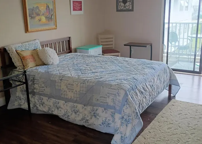 Apartment Big At 28th With Balcony *